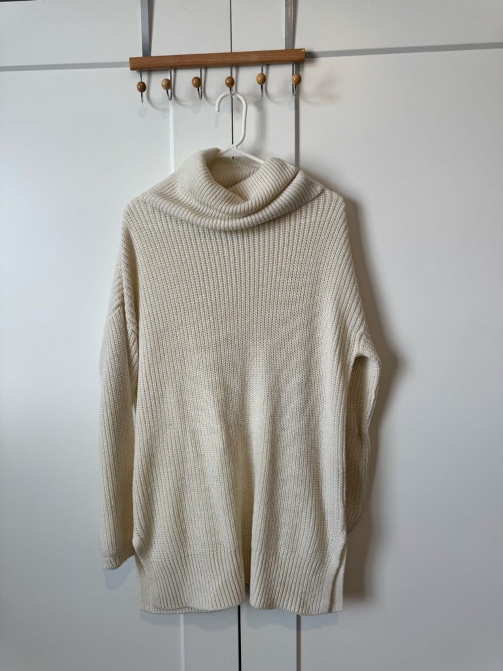 Vero Moda Cream Ribbed Cowl Neck Sweater- LIKE NEW!
